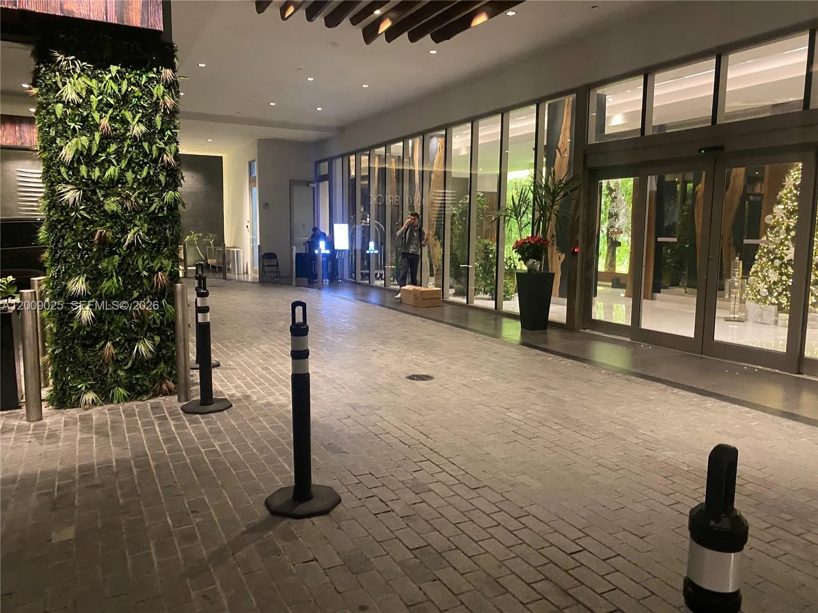 1010 Brickell Ave 2910, Miami, Florida 33131, Miami, Florida 33131, ,1 BathroomBathrooms,Residential Lease,For Rent,1010 Brickell Ave 2910, Miami, Florida 33131,A12009025