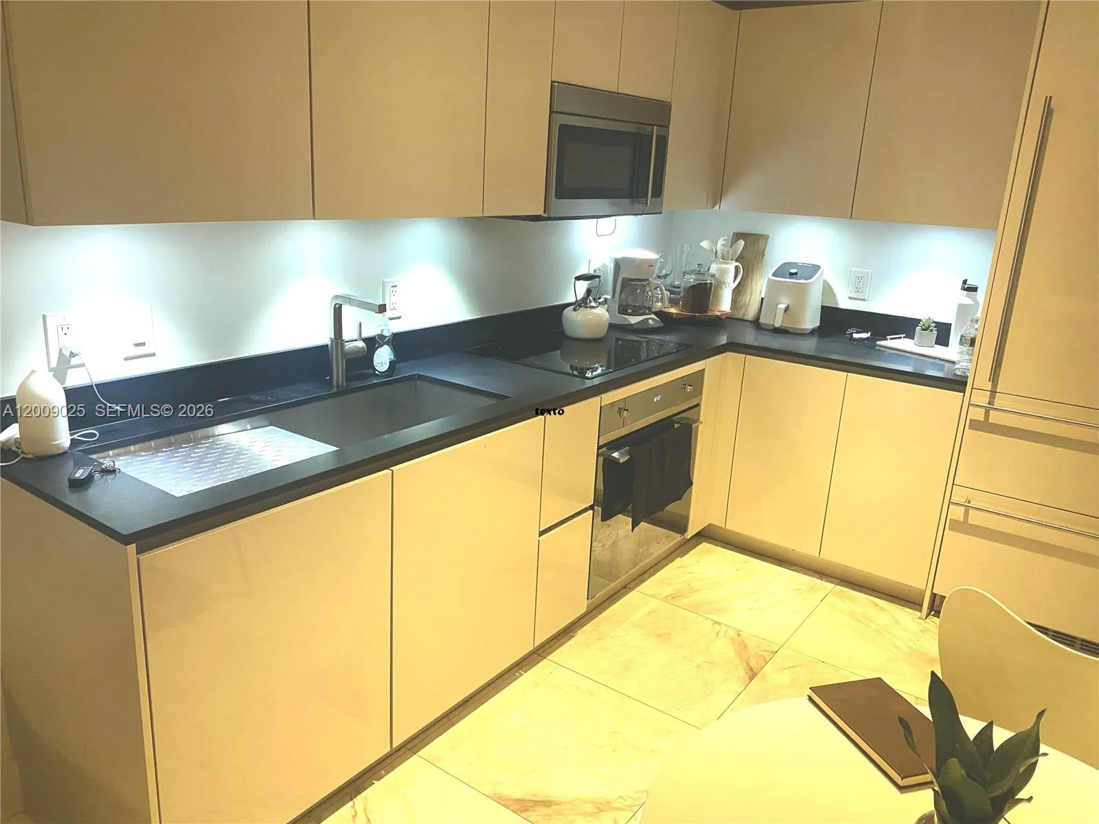 1010 Brickell Ave 2910, Miami, Florida 33131, Miami, Florida 33131, ,1 BathroomBathrooms,Residential Lease,For Rent,1010 Brickell Ave 2910, Miami, Florida 33131,A12009025