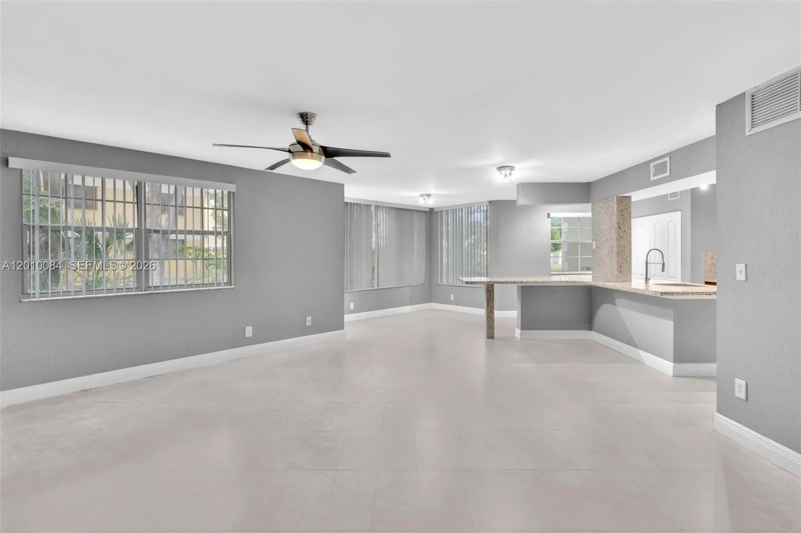 2881 N Oakland Forest Dr 105, Oakland Park, Florid, Oakland Park, Florida 33309, 2 Bedrooms Bedrooms, ,2 BathroomsBathrooms,Residential Lease,For Rent,2881 N Oakland Forest Dr 105, Oakland Park, Florid,A12010084