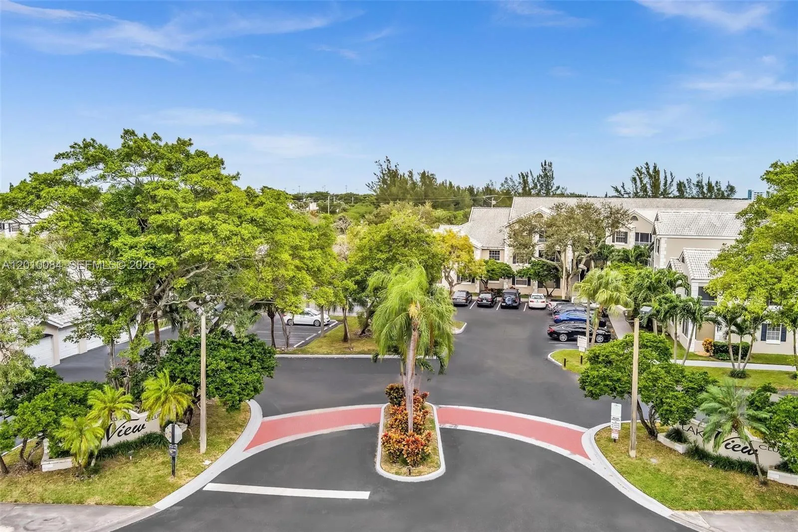 2881 N Oakland Forest Dr 105, Oakland Park, Florid, Oakland Park, Florida 33309, 2 Bedrooms Bedrooms, ,2 BathroomsBathrooms,Residential Lease,For Rent,2881 N Oakland Forest Dr 105, Oakland Park, Florid,A12010084