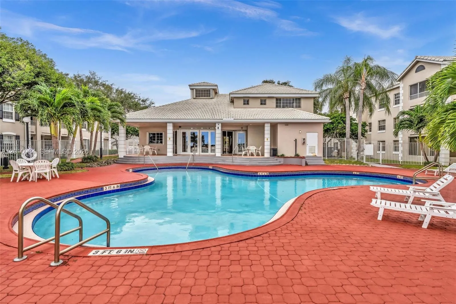 2881 N Oakland Forest Dr 105, Oakland Park, Florid, Oakland Park, Florida 33309, 2 Bedrooms Bedrooms, ,2 BathroomsBathrooms,Residential Lease,For Rent,2881 N Oakland Forest Dr 105, Oakland Park, Florid,A12010084