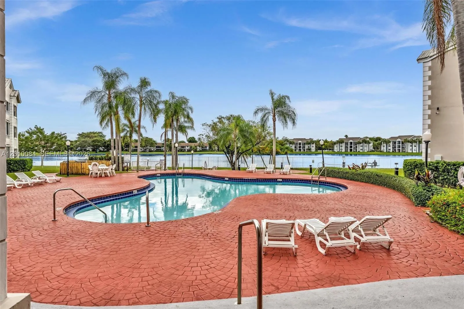 2881 N Oakland Forest Dr 105, Oakland Park, Florid, Oakland Park, Florida 33309, 2 Bedrooms Bedrooms, ,2 BathroomsBathrooms,Residential Lease,For Rent,2881 N Oakland Forest Dr 105, Oakland Park, Florid,A12010084