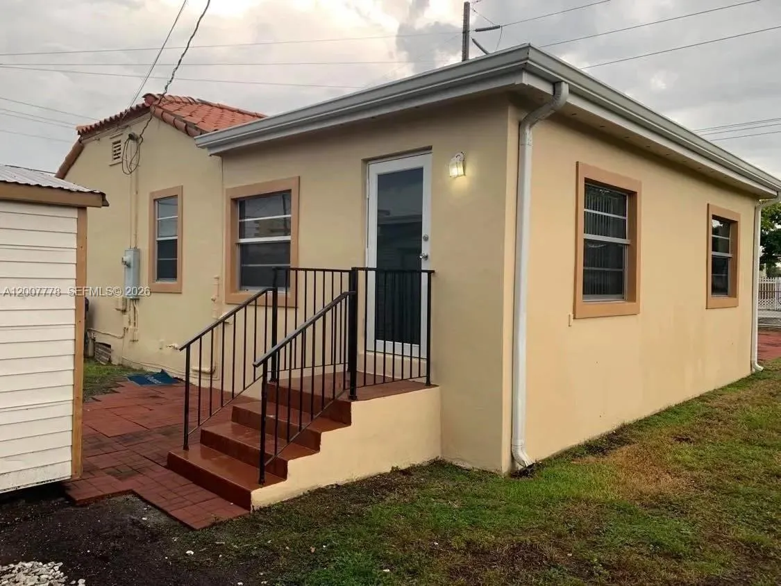 4289 Nw 5th St, Miami, Florida 33126, Miami, Florida 33126, 3 Bedrooms Bedrooms, ,1 BathroomBathrooms,Residential,For Sale,4289 Nw 5th St, Miami, Florida 33126,A12007778