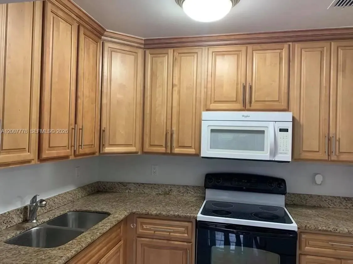 4289 Nw 5th St, Miami, Florida 33126, Miami, Florida 33126, 3 Bedrooms Bedrooms, ,1 BathroomBathrooms,Residential,For Sale,4289 Nw 5th St, Miami, Florida 33126,A12007778