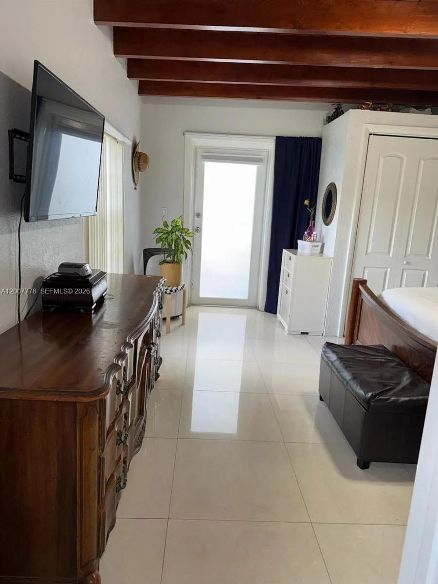 4289 Nw 5th St, Miami, Florida 33126, Miami, Florida 33126, 3 Bedrooms Bedrooms, ,1 BathroomBathrooms,Residential,For Sale,4289 Nw 5th St, Miami, Florida 33126,A12007778