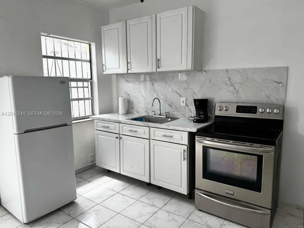 Kitchen 2