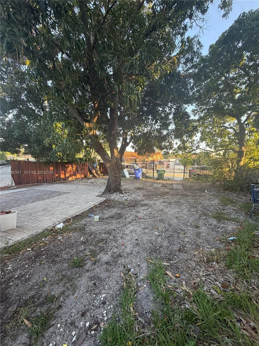 1111 Nw 26th St, Miami, Florida 33127, Miami, Florida 33127, ,Residential Income,For Sale,1111 Nw 26th St, Miami, Florida 33127,A12009307
