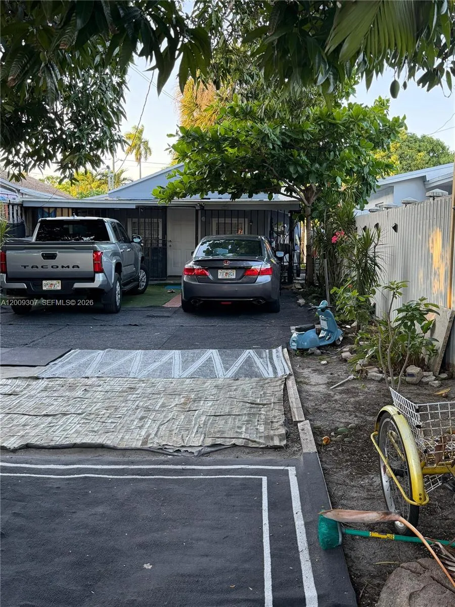 1111 Nw 26th St, Miami, Florida 33127, Miami, Florida 33127, ,Residential Income,For Sale,1111 Nw 26th St, Miami, Florida 33127,A12009307