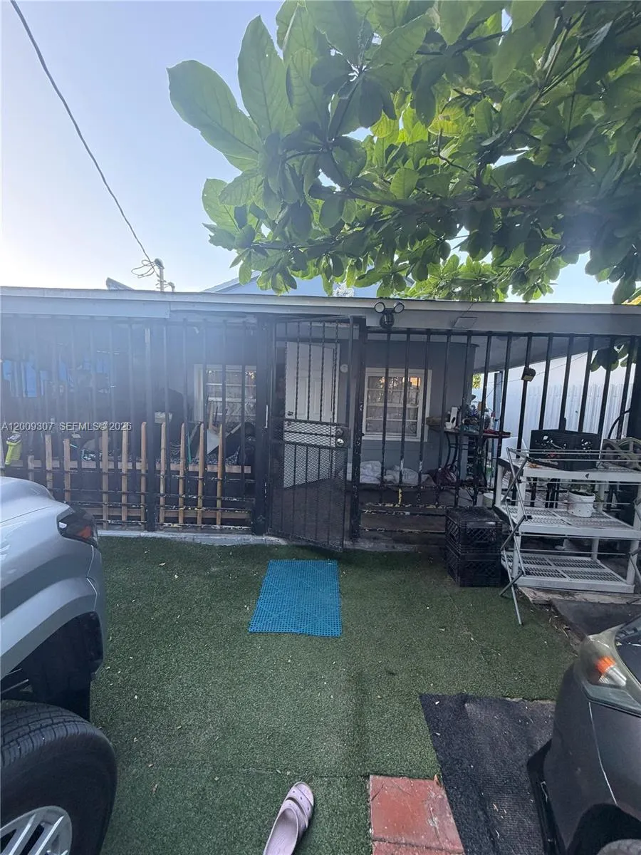 1111 Nw 26th St, Miami, Florida 33127, Miami, Florida 33127, ,Residential Income,For Sale,1111 Nw 26th St, Miami, Florida 33127,A12009307