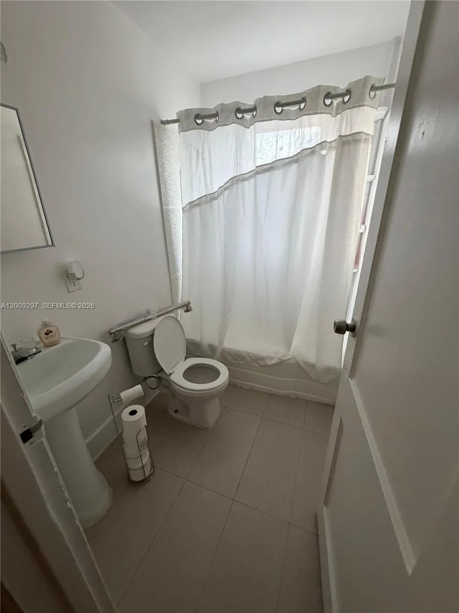 6741 Nw 6th Ct, Miami, Florida 33150, Miami, Florida 33150, ,Residential Income,For Sale,6741 Nw 6th Ct, Miami, Florida 33150,A12009297