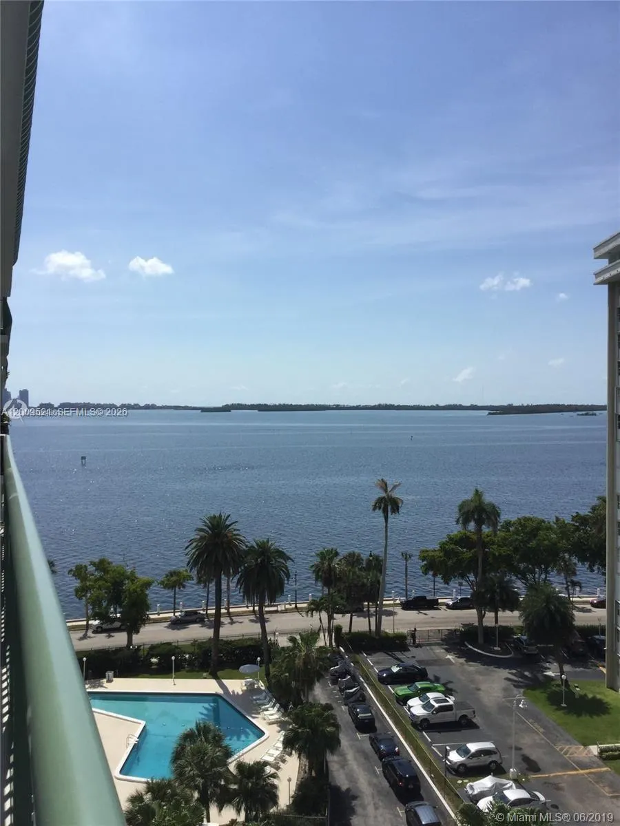 1408 Brickell Bay Dr 1002, Miami, Florida 33131, Miami, Florida 33131, 1 Bedroom Bedrooms, ,1 BathroomBathrooms,Residential Lease,For Rent,1408 Brickell Bay Dr 1002, Miami, Florida 33131,A12009521