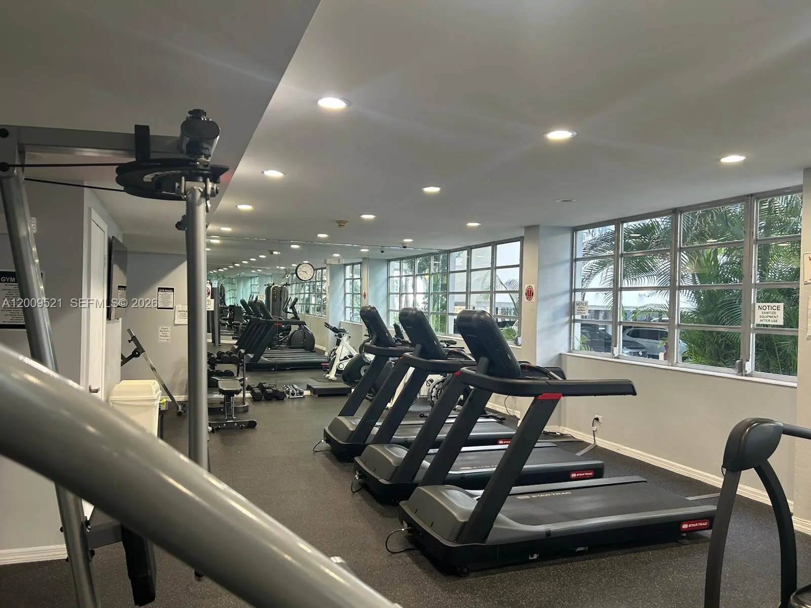 1408 Brickell Bay Dr 1002, Miami, Florida 33131, Miami, Florida 33131, 1 Bedroom Bedrooms, ,1 BathroomBathrooms,Residential Lease,For Rent,1408 Brickell Bay Dr 1002, Miami, Florida 33131,A12009521