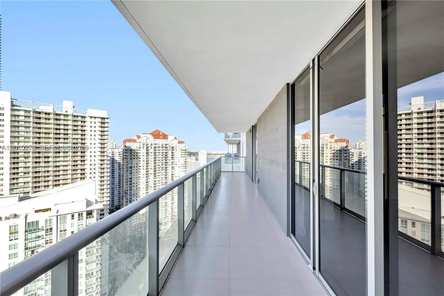 1300 Brickell Bay Dr 3400, Miami, Florida 33131, Miami, Florida 33131, 2 Bedrooms Bedrooms, ,1 BathroomBathrooms,Residential Lease,For Rent,1300 Brickell Bay Dr 3400, Miami, Florida 33131,A12010272
