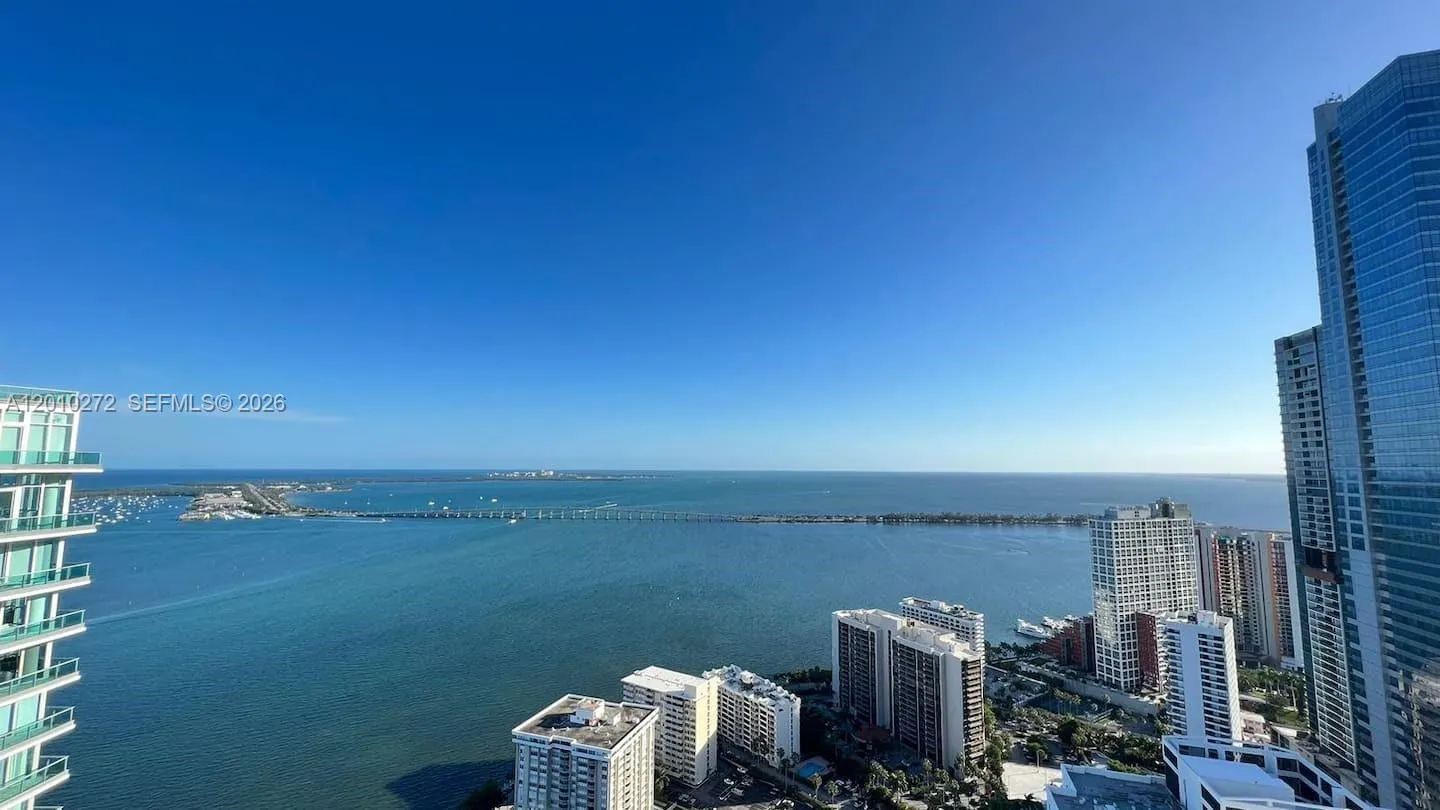 1300 Brickell Bay Dr 3400, Miami, Florida 33131, Miami, Florida 33131, 2 Bedrooms Bedrooms, ,1 BathroomBathrooms,Residential Lease,For Rent,1300 Brickell Bay Dr 3400, Miami, Florida 33131,A12010272