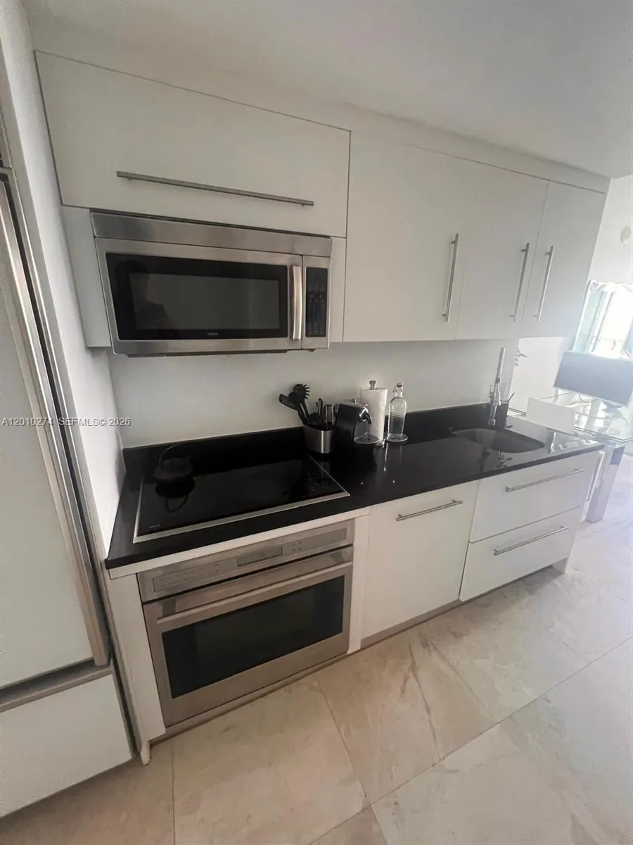 475 Brickell Ave 4508, Miami, Florida 33131, Miami, Florida 33131, ,1 BathroomBathrooms,Residential Lease,For Rent,475 Brickell Ave 4508, Miami, Florida 33131,A12010274