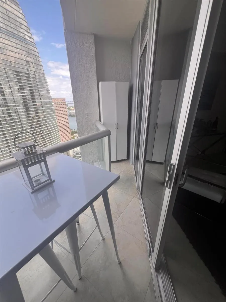 475 Brickell Ave 4508, Miami, Florida 33131, Miami, Florida 33131, ,1 BathroomBathrooms,Residential Lease,For Rent,475 Brickell Ave 4508, Miami, Florida 33131,A12010274