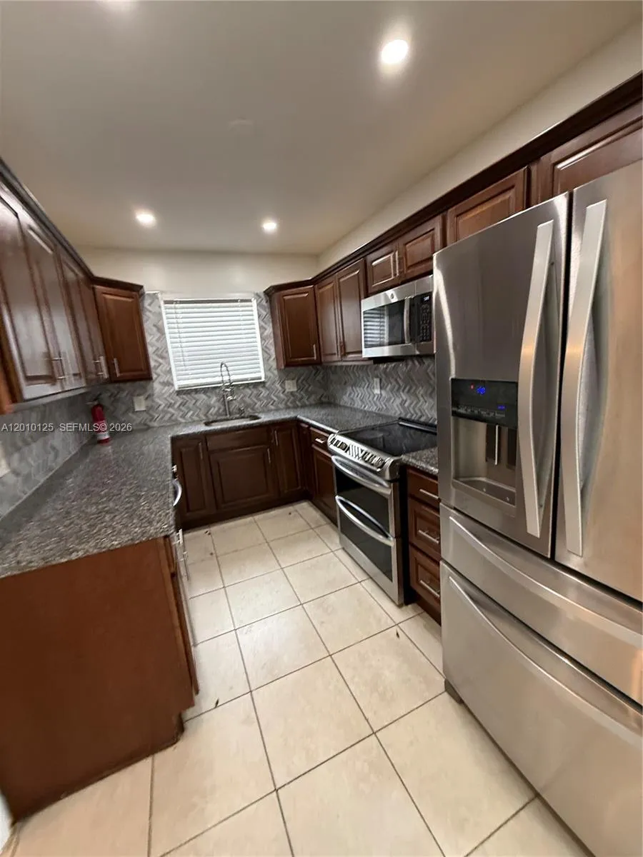 1619 Shenandoah St, Hollywood, Florida 33020, Hollywood, Florida 33020, 3 Bedrooms Bedrooms, ,2 BathroomsBathrooms,Residential Lease,For Rent,1619 Shenandoah St, Hollywood, Florida 33020,A12010125