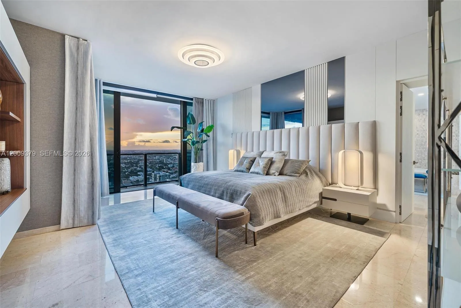 88 Sw 7th St 3801, Miami, Florida 33130, Miami, Florida 33130, 4 Bedrooms Bedrooms, ,4 BathroomsBathrooms,Residential,For Sale,88 Sw 7th St 3801, Miami, Florida 33130,A12009379