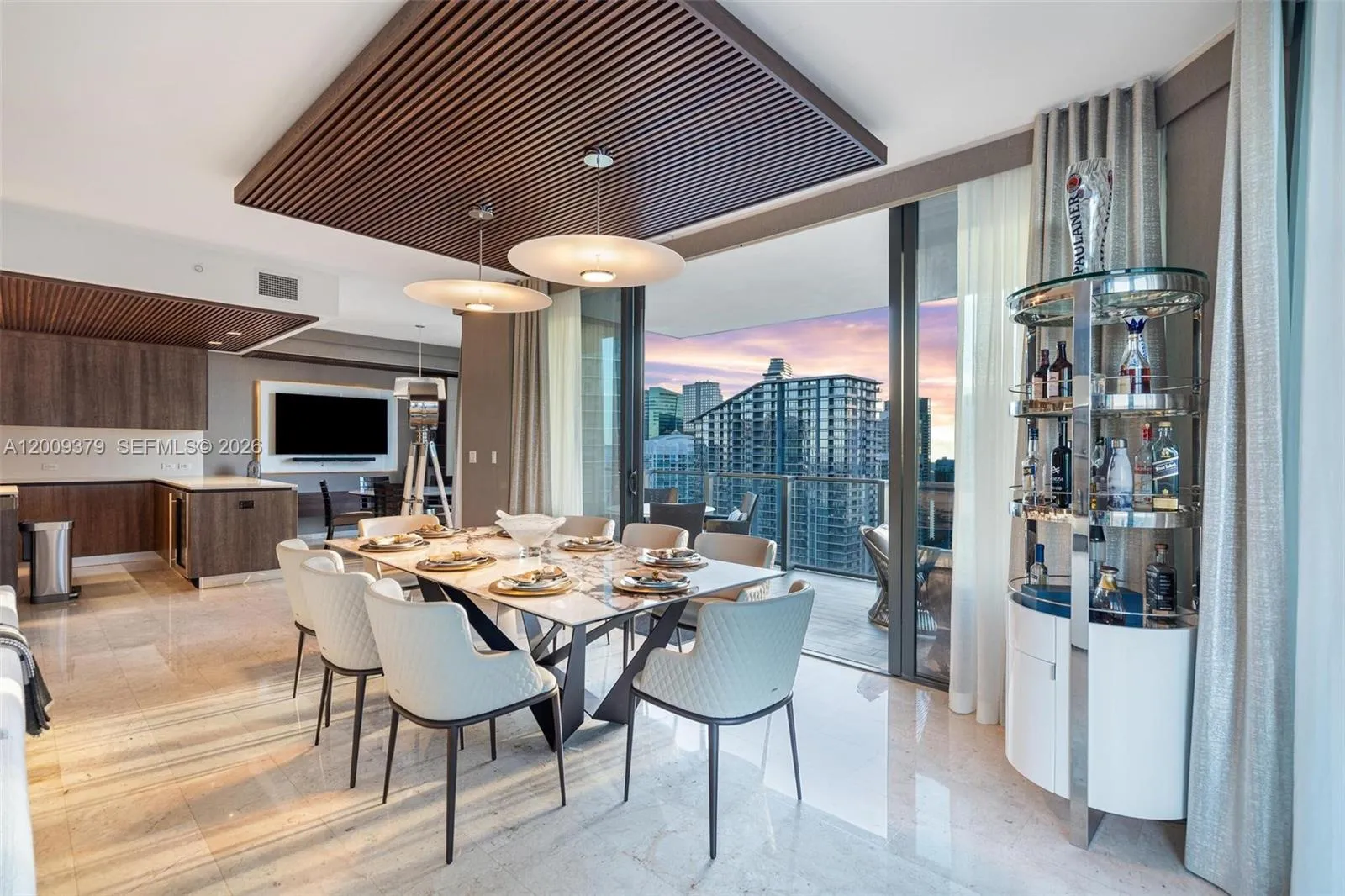 88 Sw 7th St 3801, Miami, Florida 33130, Miami, Florida 33130, 4 Bedrooms Bedrooms, ,4 BathroomsBathrooms,Residential,For Sale,88 Sw 7th St 3801, Miami, Florida 33130,A12009379