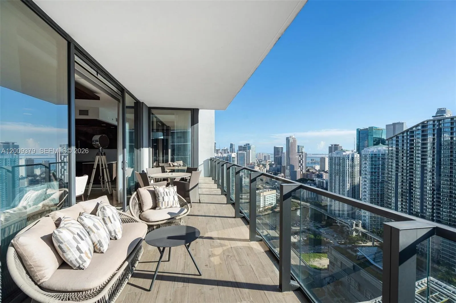 88 Sw 7th St 3801, Miami, Florida 33130, Miami, Florida 33130, 4 Bedrooms Bedrooms, ,4 BathroomsBathrooms,Residential,For Sale,88 Sw 7th St 3801, Miami, Florida 33130,A12009379