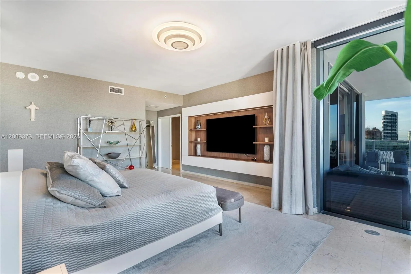 88 Sw 7th St 3801, Miami, Florida 33130, Miami, Florida 33130, 4 Bedrooms Bedrooms, ,4 BathroomsBathrooms,Residential,For Sale,88 Sw 7th St 3801, Miami, Florida 33130,A12009379