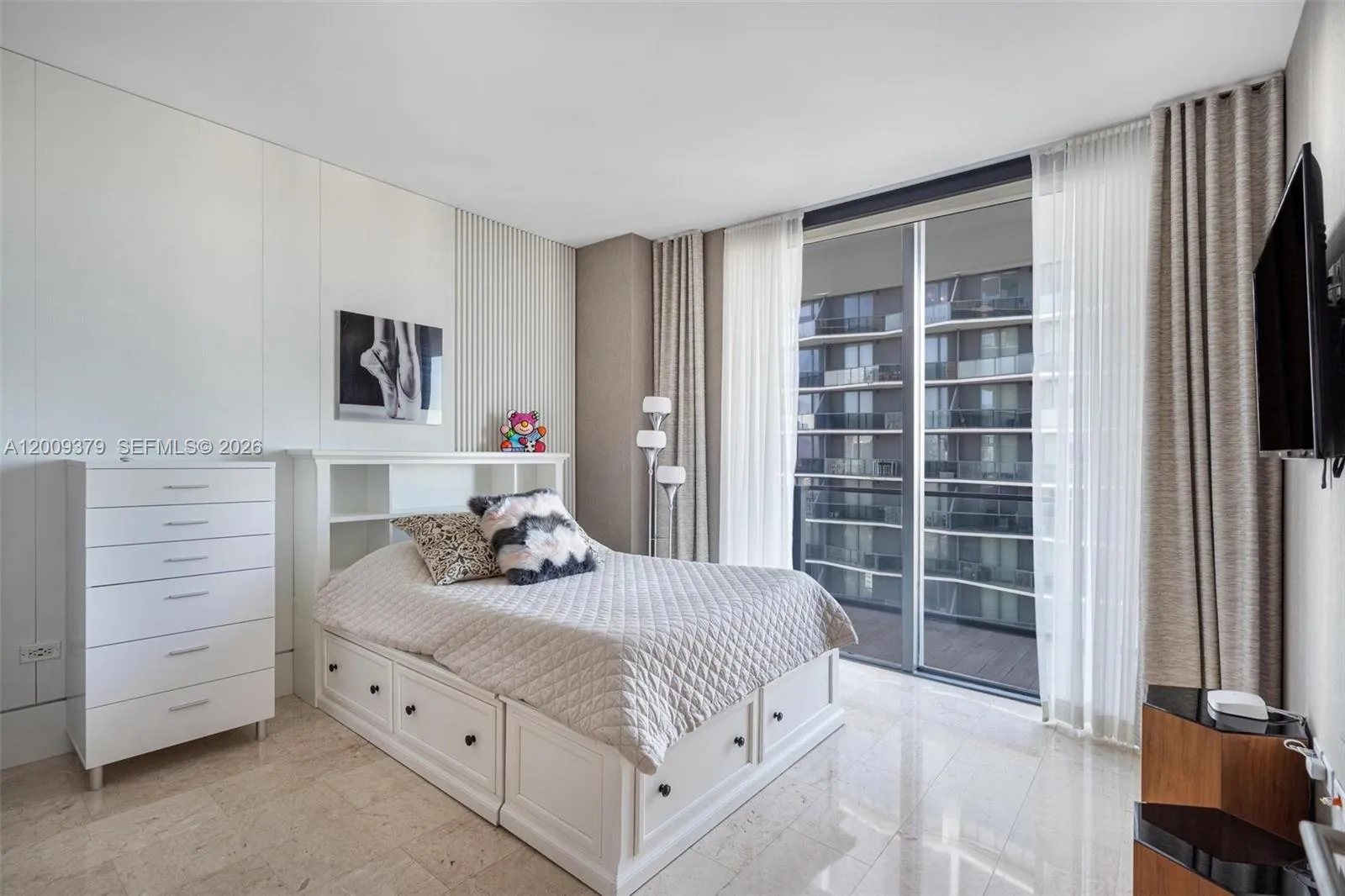 88 Sw 7th St 3801, Miami, Florida 33130, Miami, Florida 33130, 4 Bedrooms Bedrooms, ,4 BathroomsBathrooms,Residential,For Sale,88 Sw 7th St 3801, Miami, Florida 33130,A12009379