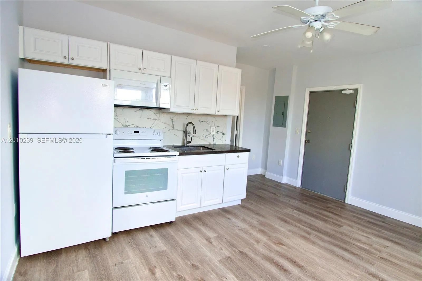 1142 Sw 4th St 15, Miami, Florida 33130, Miami, Florida 33130, 1 Bedroom Bedrooms, ,1 BathroomBathrooms,Residential Lease,For Rent,1142 Sw 4th St 15, Miami, Florida 33130,A12010239