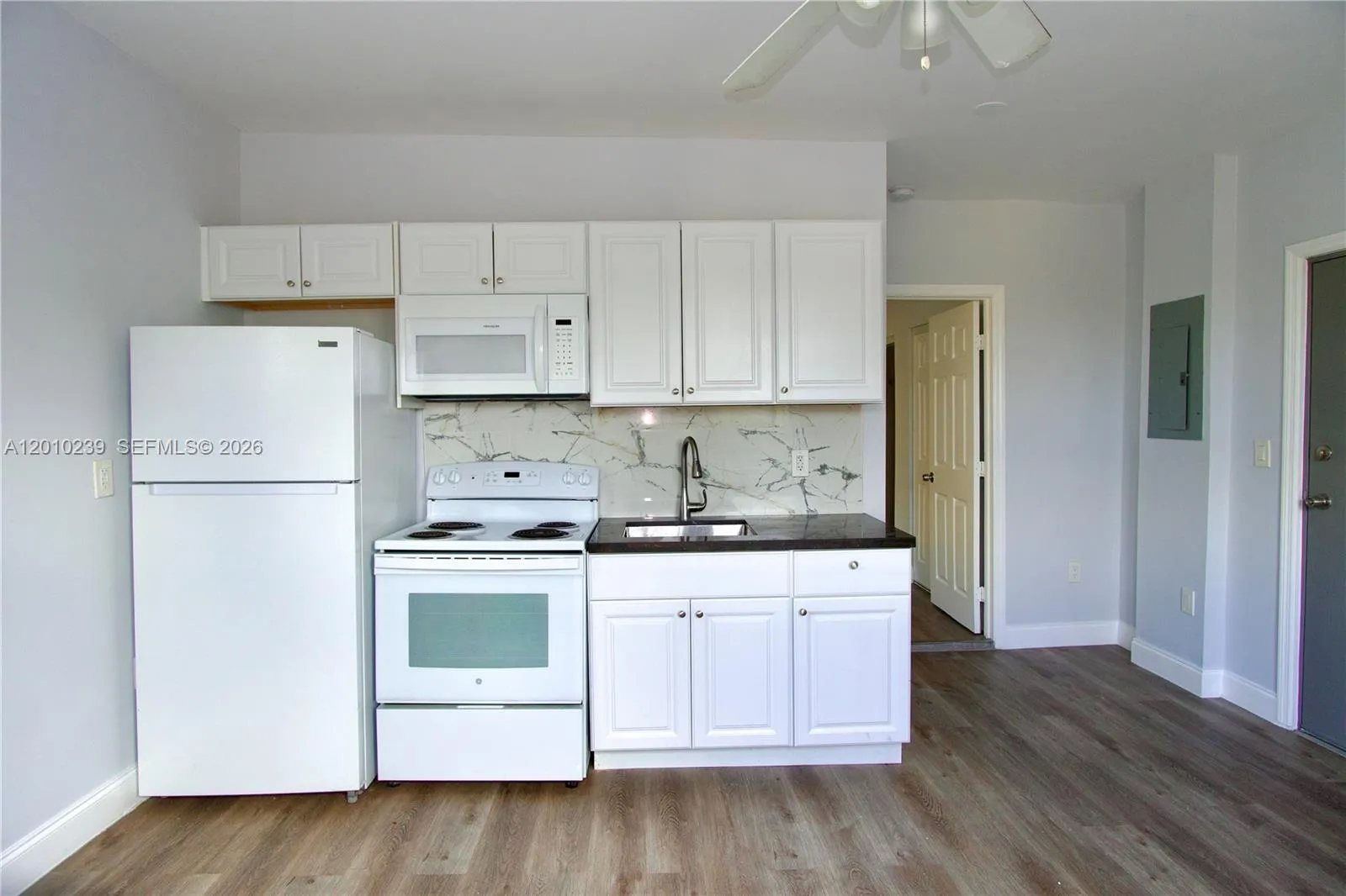 1142 Sw 4th St 15, Miami, Florida 33130, Miami, Florida 33130, 1 Bedroom Bedrooms, ,1 BathroomBathrooms,Residential Lease,For Rent,1142 Sw 4th St 15, Miami, Florida 33130,A12010239