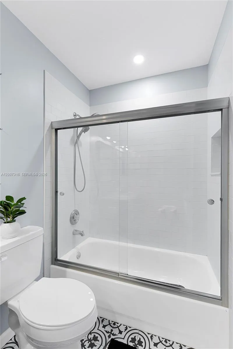 17086 Nw 22nd St, Pembroke Pines, Florida 33028, Pembroke Pines, Florida 33028, 3 Bedrooms Bedrooms, ,2 BathroomsBathrooms,Residential,For Sale,17086 Nw 22nd St, Pembroke Pines, Florida 33028,A12007316