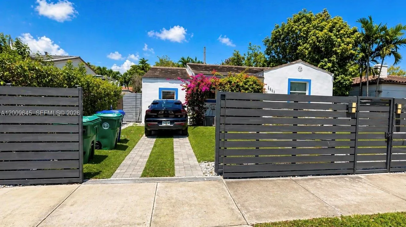 2425 Sw 21st Ter 1, Miami, Florida 33145, Miami, Florida 33145, 1 Bedroom Bedrooms, ,1 BathroomBathrooms,Residential Lease,For Rent,2425 Sw 21st Ter 1, Miami, Florida 33145,A12009645