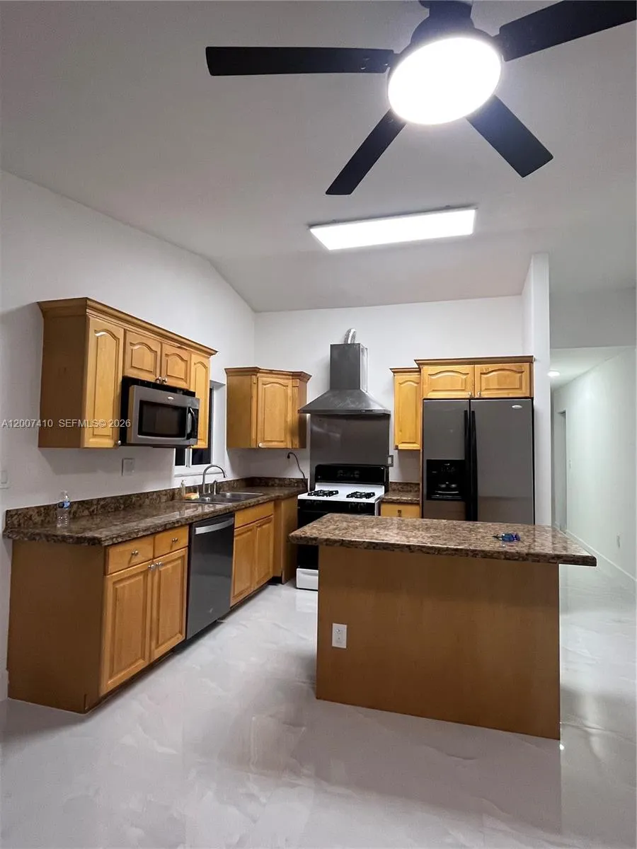 10058 Sw 156th Ct, Miami, Florida 33196, Miami, Florida 33196, 3 Bedrooms Bedrooms, ,3 BathroomsBathrooms,Residential Lease,For Rent,10058 Sw 156th Ct, Miami, Florida 33196,A12007410