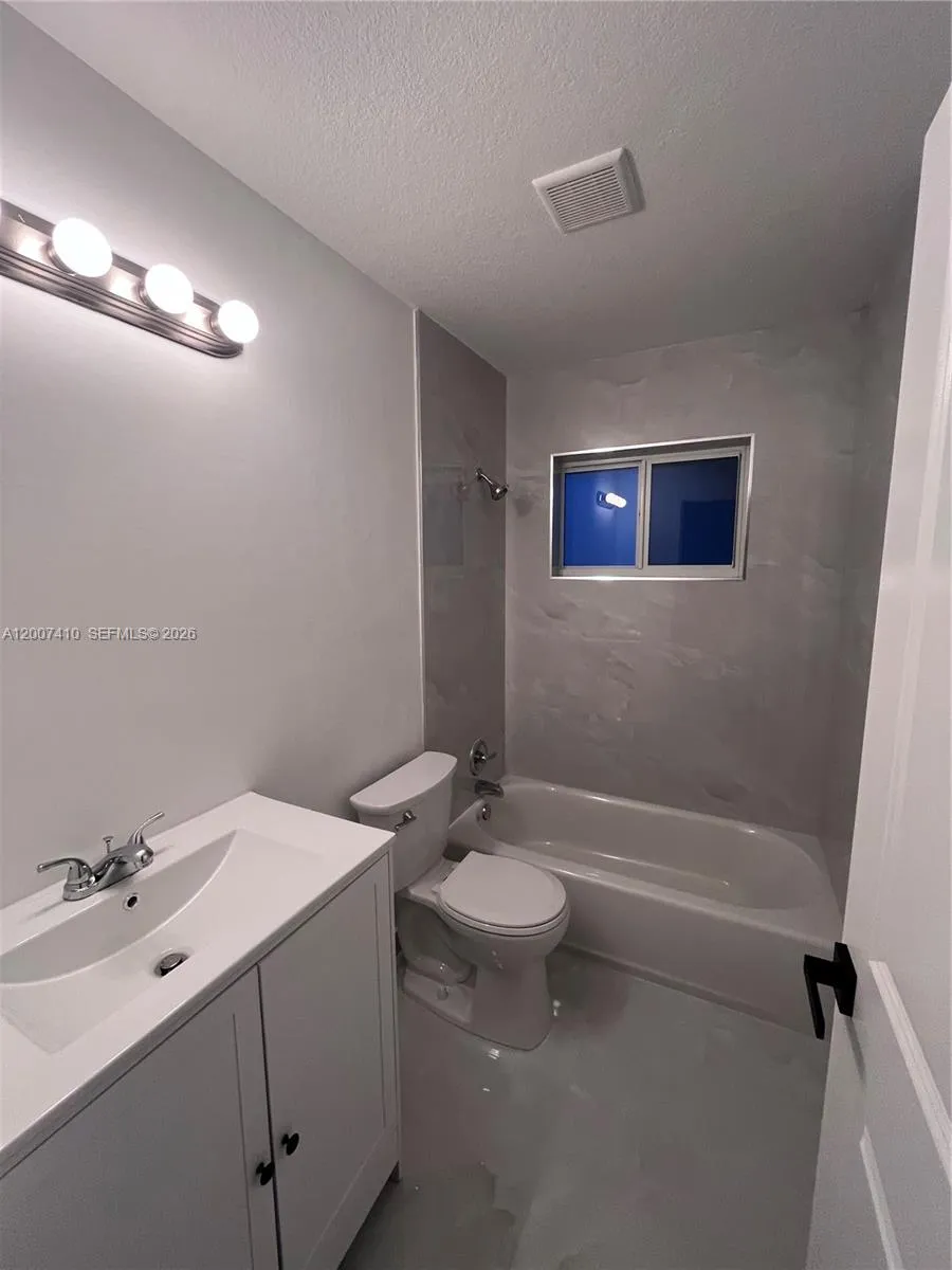 10058 Sw 156th Ct, Miami, Florida 33196, Miami, Florida 33196, 3 Bedrooms Bedrooms, ,3 BathroomsBathrooms,Residential Lease,For Rent,10058 Sw 156th Ct, Miami, Florida 33196,A12007410