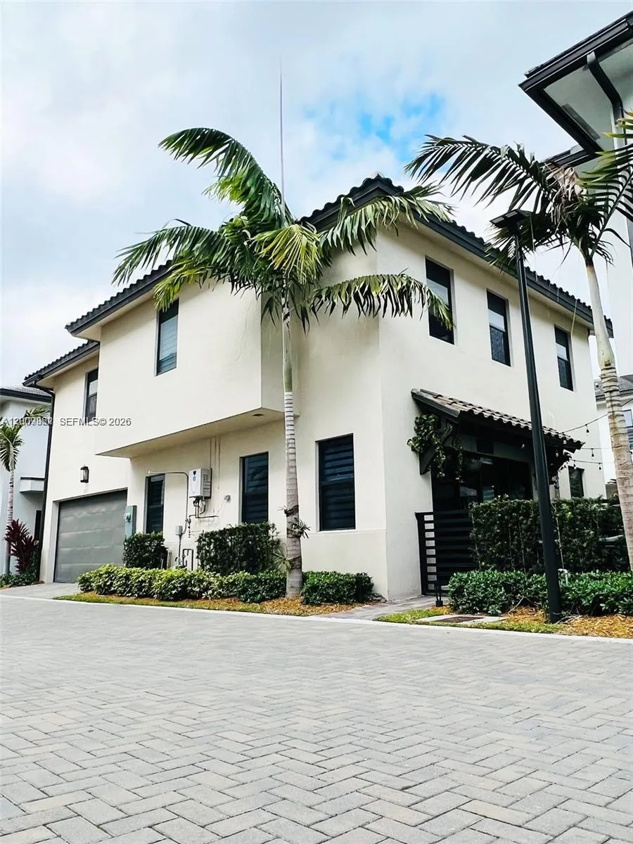 8253 Nw 47th Ln, Doral, Florida 33166, Doral, Florida 33166, 3 Bedrooms Bedrooms, ,3 BathroomsBathrooms,Residential Lease,For Rent,8253 Nw 47th Ln, Doral, Florida 33166,A12009862 8253 Nw 47th Ln, Doral, Florida 33166, Doral, Florida 33166, 3 Bedrooms Bedrooms, ,3 BathroomsBathrooms,Residential Lease,For Rent,8253 Nw 47th Ln, Doral, Florida 33166,A12009862