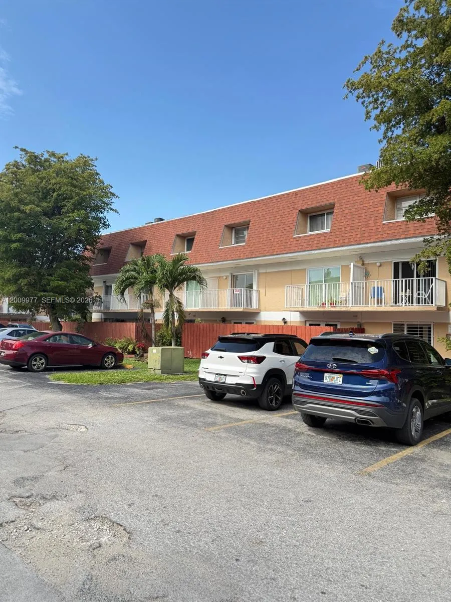 260 Nw 107th Ave 204, Miami, Florida 33172, Miami, Florida 33172, 2 Bedrooms Bedrooms, ,1 BathroomBathrooms,Residential,For Sale,260 Nw 107th Ave 204, Miami, Florida 33172,A12009977 260 Nw 107th Ave 204, Miami, Florida 33172, Miami, Florida 33172, 2 Bedrooms Bedrooms, ,1 BathroomBathrooms,Residential,For Sale,260 Nw 107th Ave 204, Miami, Florida 33172,A12009977