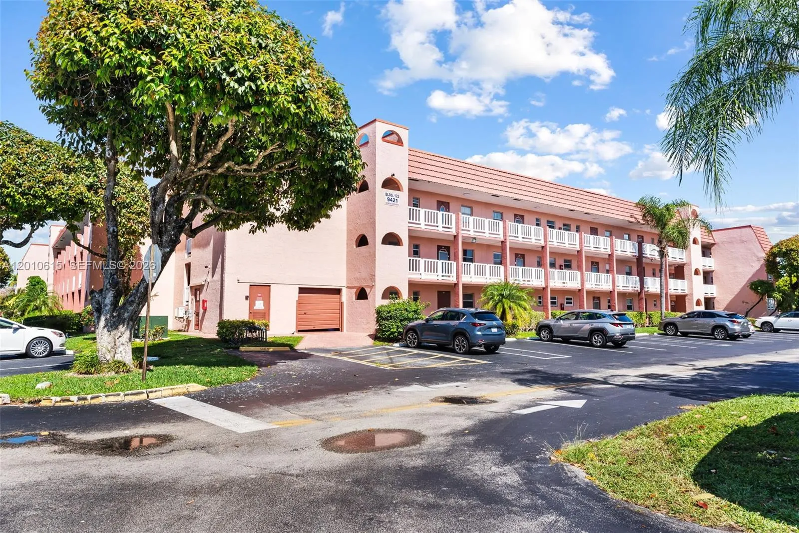 9421 Sunrise Lakes Blvd 208, Sunrise, Florida 3332, Sunrise, Florida 33322, 1 Bedroom Bedrooms, ,1 BathroomBathrooms,Residential,For Sale,9421 Sunrise Lakes Blvd 208, Sunrise, Florida 3332,A12010615 9421 Sunrise Lakes Blvd 208, Sunrise, Florida 3332, Sunrise, Florida 33322, 1 Bedroom Bedrooms, ,1 BathroomBathrooms,Residential,For Sale,9421 Sunrise Lakes Blvd 208, Sunrise, Florida 3332,A12010615