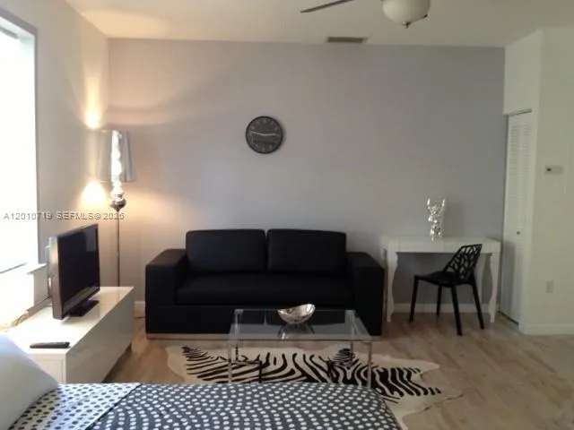 1127 Euclid Ave 205, Miami Beach, Florida 33139, Miami Beach, Florida 33139, 1 Bedroom Bedrooms, ,1 BathroomBathrooms,Residential Lease,For Rent,1127 Euclid Ave 205, Miami Beach, Florida 33139,A12010719