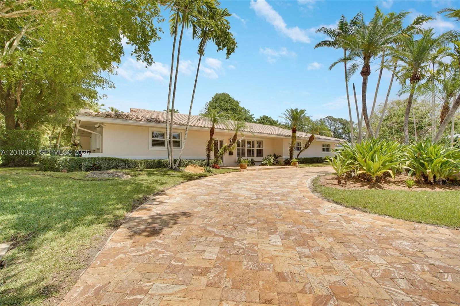 7175 Sw 117th Ter, Pinecrest, Florida 33156, Pinecrest, Florida 33156, 5 Bedrooms Bedrooms, ,4 BathroomsBathrooms,Residential,For Sale,7175 Sw 117th Ter, Pinecrest, Florida 33156,A12010386