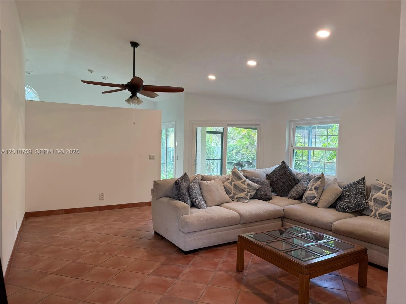 1407 Seagrape Cir, Weston, Florida 33326, Weston, Florida 33326, 3 Bedrooms Bedrooms, ,2 BathroomsBathrooms,Residential Lease,For Rent,1407 Seagrape Cir, Weston, Florida 33326,A12010758