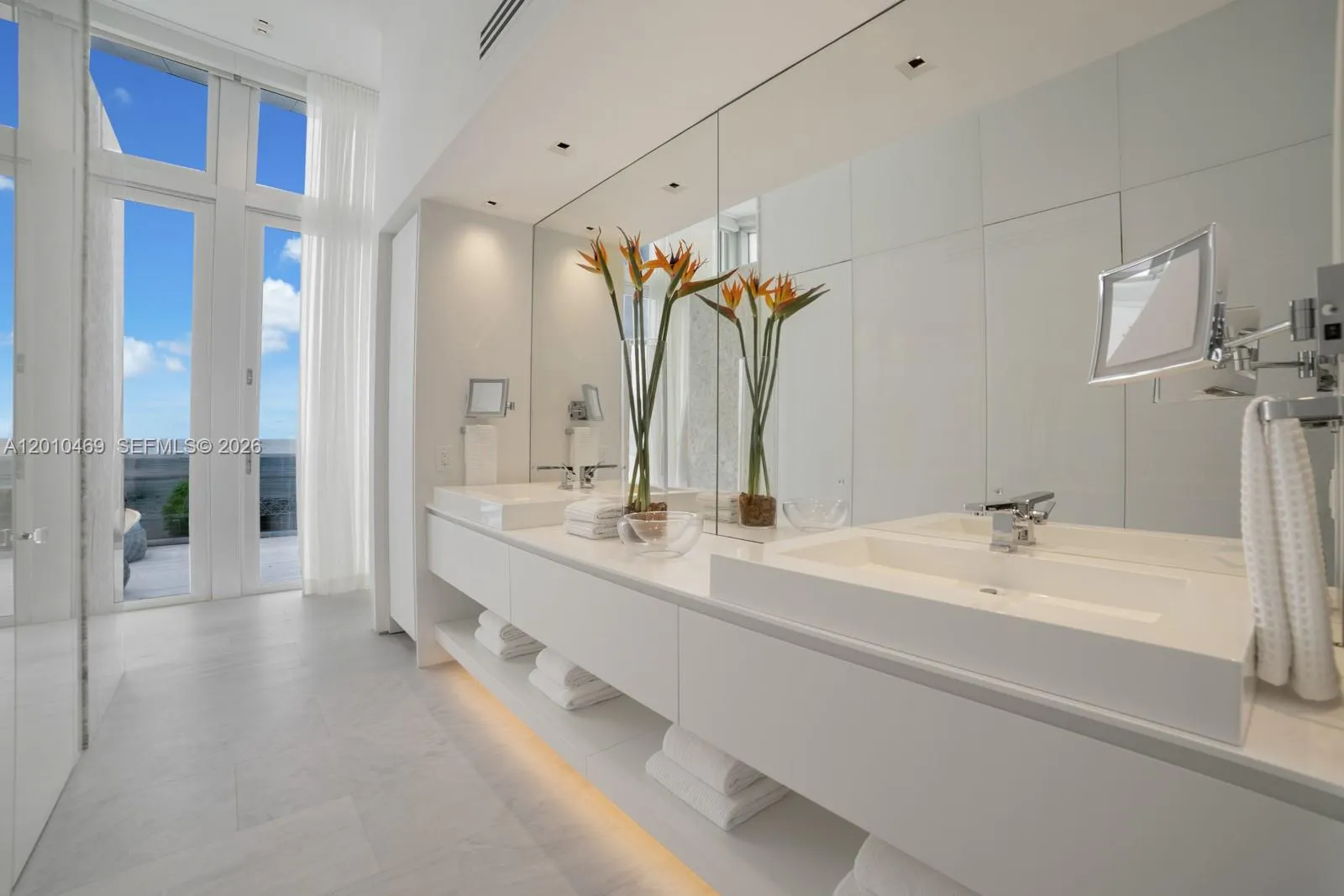 7815 Atlantic Way, Miami Beach, Florida 33141, Miami Beach, Florida 33141, 5 Bedrooms Bedrooms, ,6 BathroomsBathrooms,Residential,For Sale,7815 Atlantic Way, Miami Beach, Florida 33141,A12010469