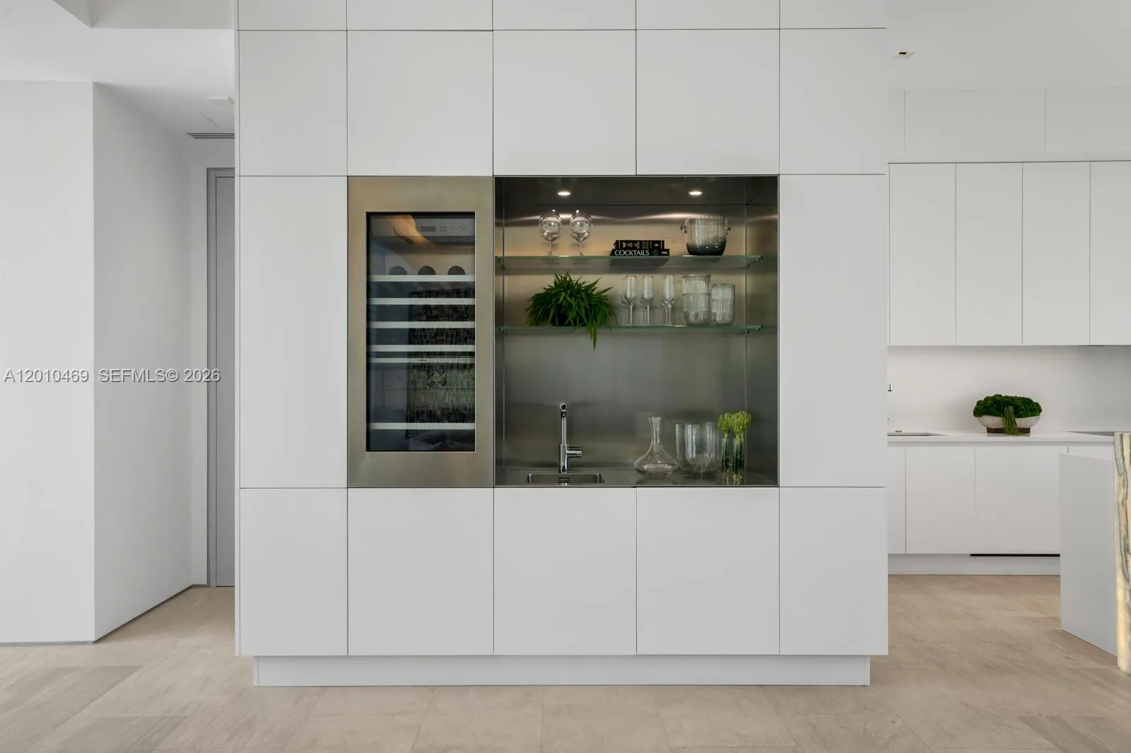 7815 Atlantic Way, Miami Beach, Florida 33141, Miami Beach, Florida 33141, 5 Bedrooms Bedrooms, ,6 BathroomsBathrooms,Residential,For Sale,7815 Atlantic Way, Miami Beach, Florida 33141,A12010469