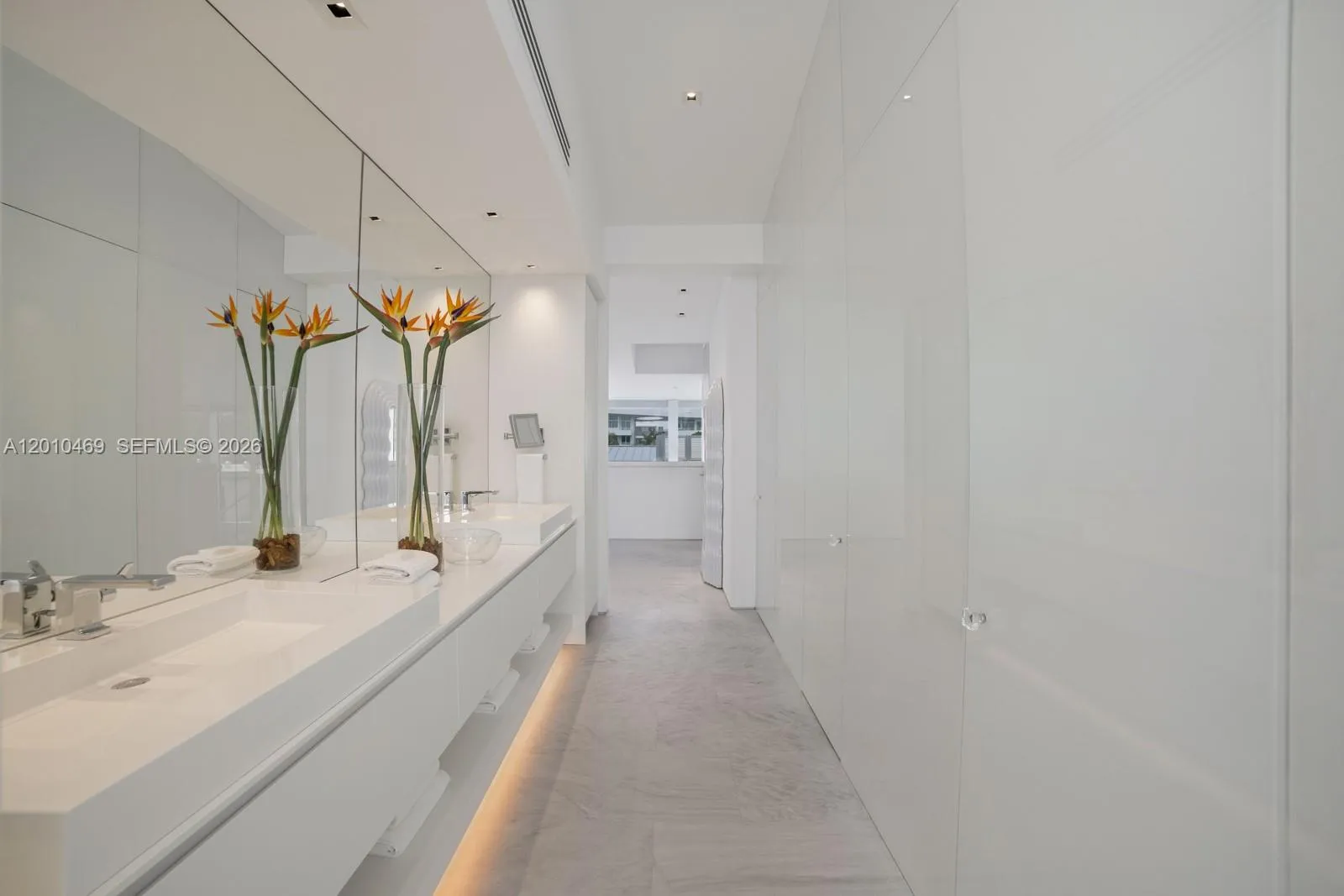 7815 Atlantic Way, Miami Beach, Florida 33141, Miami Beach, Florida 33141, 5 Bedrooms Bedrooms, ,6 BathroomsBathrooms,Residential,For Sale,7815 Atlantic Way, Miami Beach, Florida 33141,A12010469