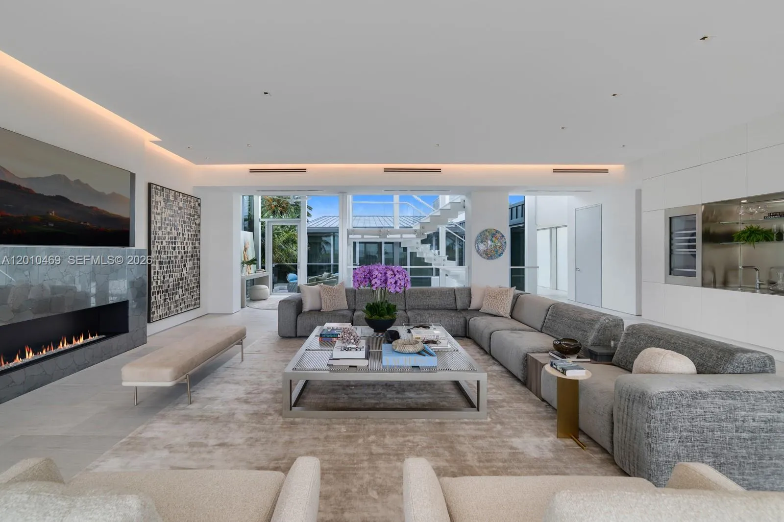 7815 Atlantic Way, Miami Beach, Florida 33141, Miami Beach, Florida 33141, 5 Bedrooms Bedrooms, ,6 BathroomsBathrooms,Residential,For Sale,7815 Atlantic Way, Miami Beach, Florida 33141,A12010469
