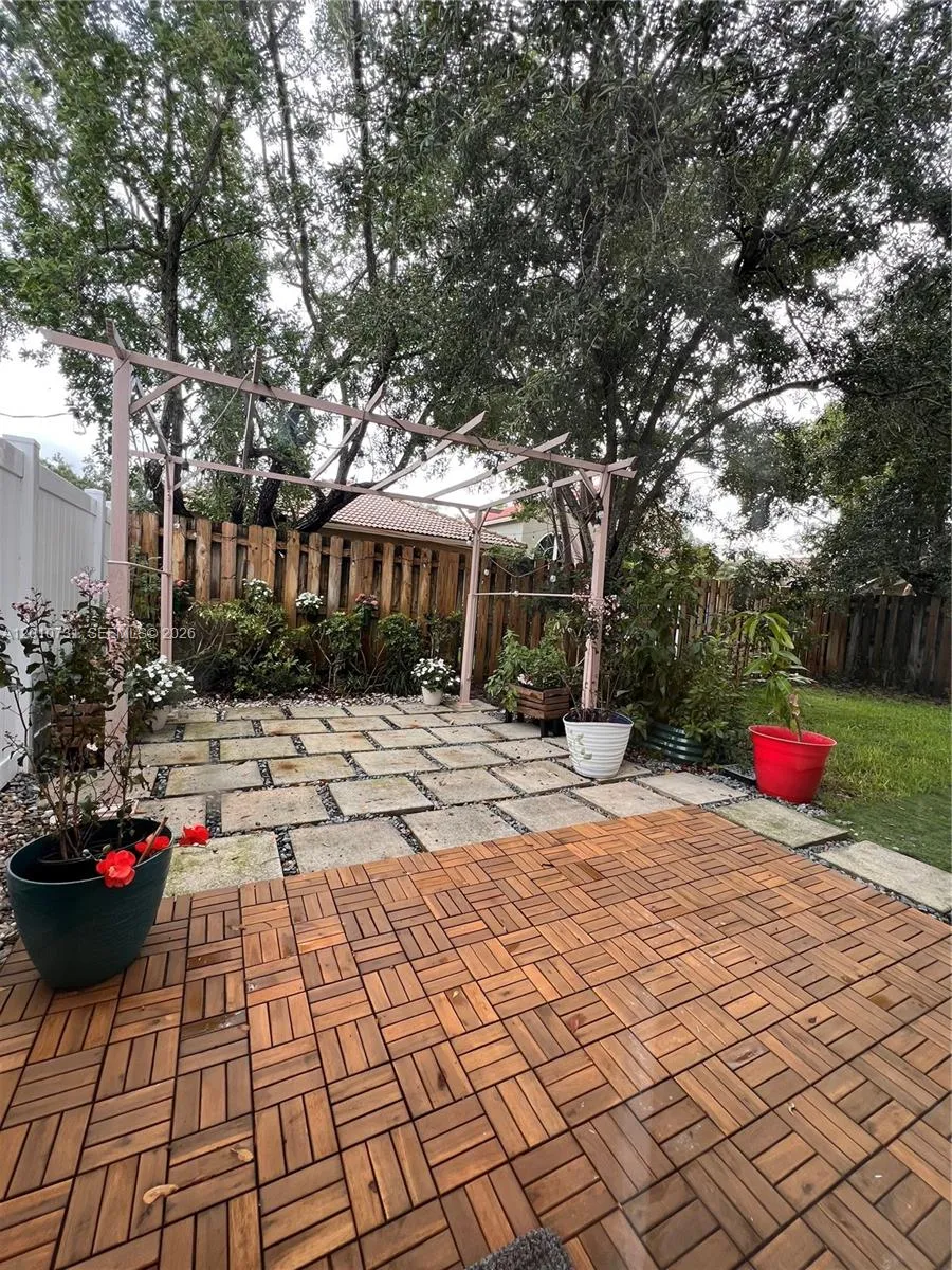 16410 Sapphire Bnd, Weston, Florida 33331, Weston, Florida 33331, 3 Bedrooms Bedrooms, ,2 BathroomsBathrooms,Residential Lease,For Rent,16410 Sapphire Bnd, Weston, Florida 33331,A12010731