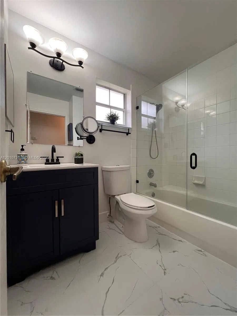 16410 Sapphire Bnd, Weston, Florida 33331, Weston, Florida 33331, 3 Bedrooms Bedrooms, ,2 BathroomsBathrooms,Residential Lease,For Rent,16410 Sapphire Bnd, Weston, Florida 33331,A12010731
