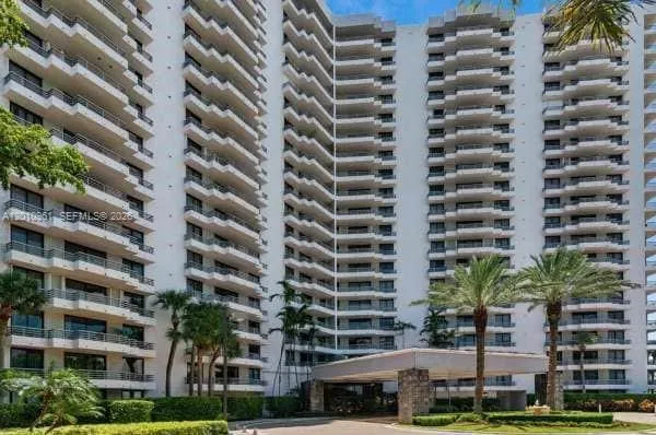 3300 Ne 191st St 1011, Aventura, Florida 33180, Aventura, Florida 33180, 2 Bedrooms Bedrooms, ,2 BathroomsBathrooms,Residential,For Sale,3300 Ne 191st St 1011, Aventura, Florida 33180,A12010961