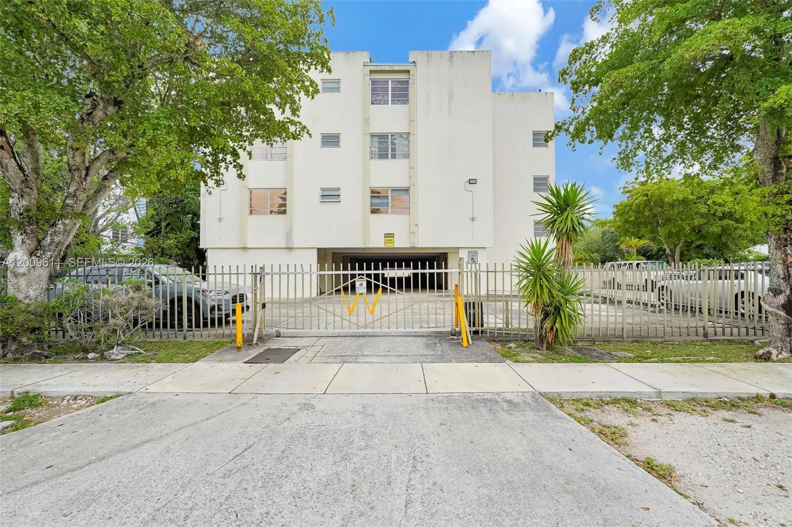 1225 Ne 124th St 49c, North Miami, Florida 33161, North Miami, Florida 33161, 2 Bedrooms Bedrooms, ,1 BathroomBathrooms,Residential,For Sale,1225 Ne 124th St 49c, North Miami, Florida 33161,A12009611