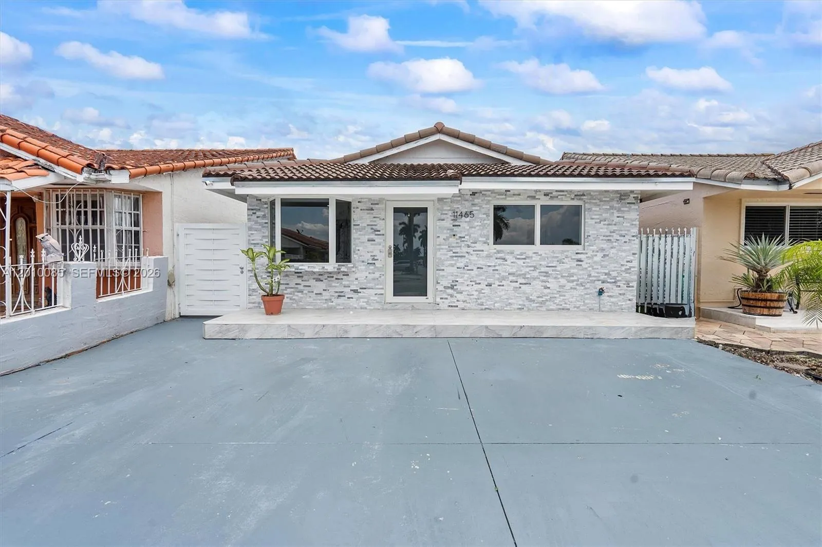 11465 Nw 88th Ct 1, Hialeah Gardens, Florida 33018, Hialeah Gardens, Florida 33018, 3 Bedrooms Bedrooms, ,2 BathroomsBathrooms,Residential Lease,For Rent,11465 Nw 88th Ct 1, Hialeah Gardens, Florida 33018,A12010085