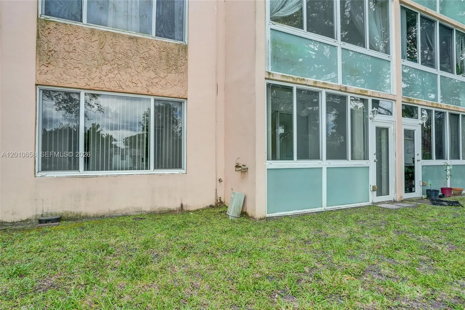 5950 Del Lago Cir 104, Sunrise, Florida 33313, Sunrise, Florida 33313, 2 Bedrooms Bedrooms, ,2 BathroomsBathrooms,Residential,For Sale,5950 Del Lago Cir 104, Sunrise, Florida 33313,A12010658