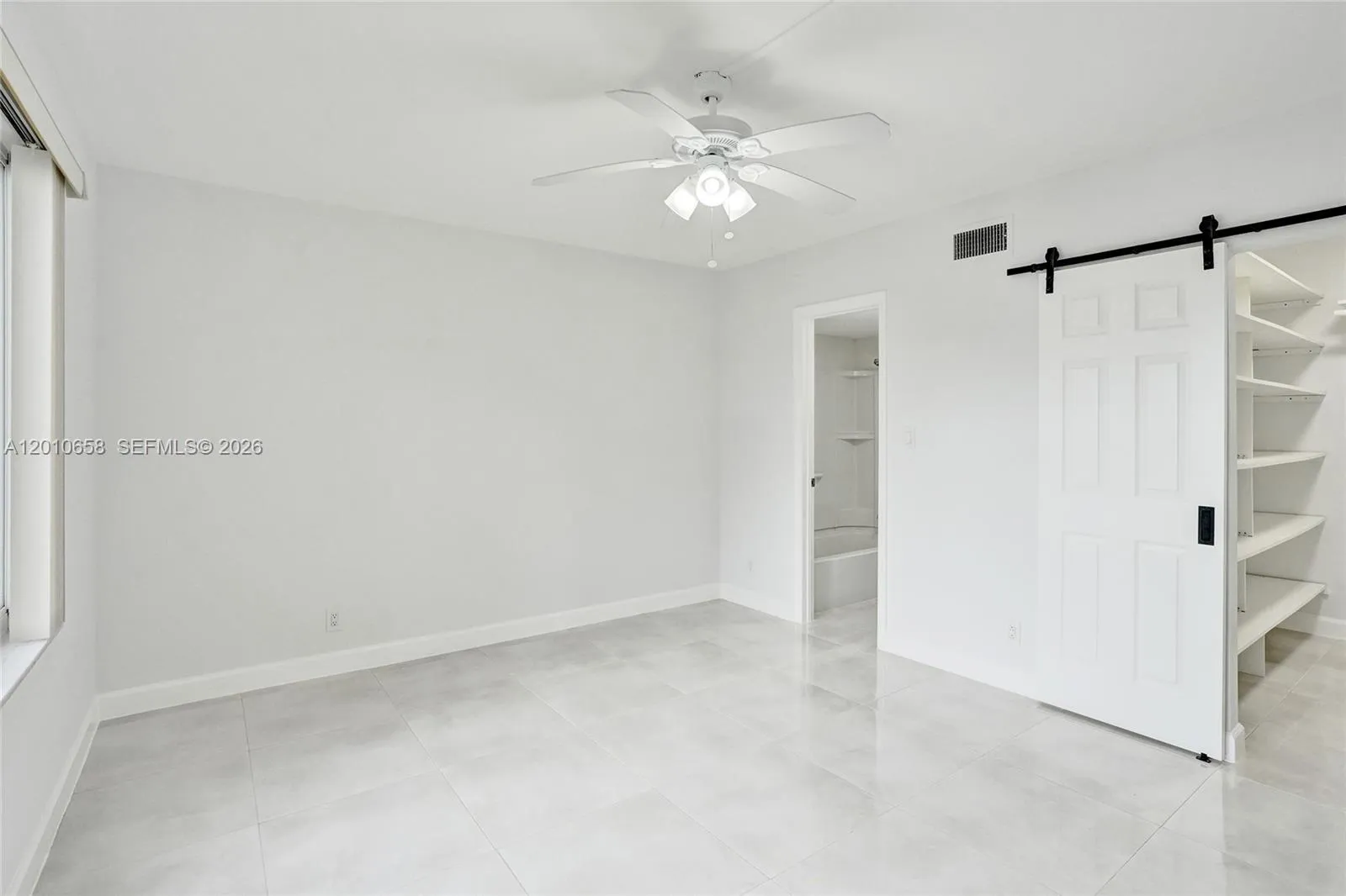 5950 Del Lago Cir 104, Sunrise, Florida 33313, Sunrise, Florida 33313, 2 Bedrooms Bedrooms, ,2 BathroomsBathrooms,Residential,For Sale,5950 Del Lago Cir 104, Sunrise, Florida 33313,A12010658