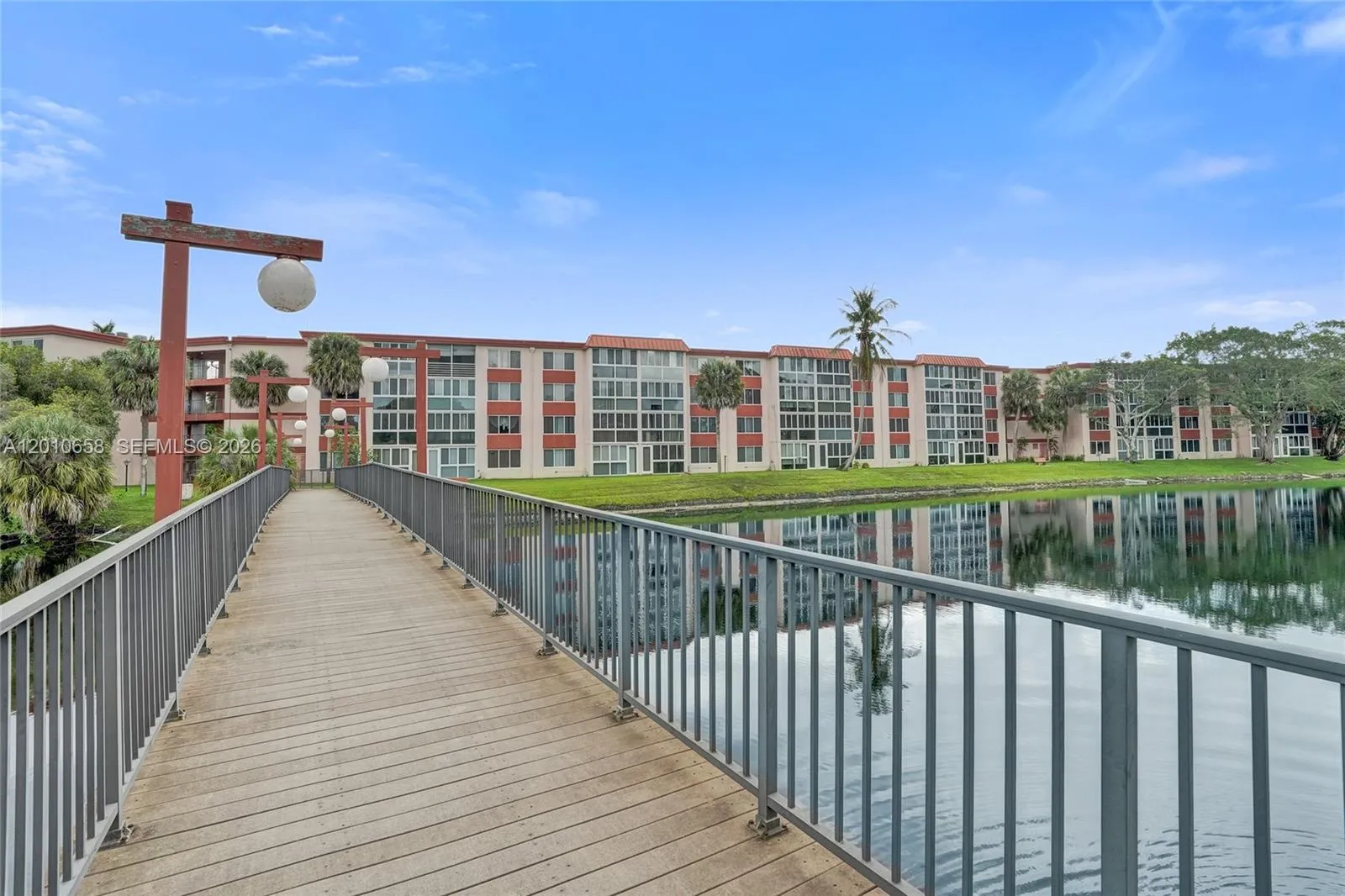 5950 Del Lago Cir 104, Sunrise, Florida 33313, Sunrise, Florida 33313, 2 Bedrooms Bedrooms, ,2 BathroomsBathrooms,Residential,For Sale,5950 Del Lago Cir 104, Sunrise, Florida 33313,A12010658